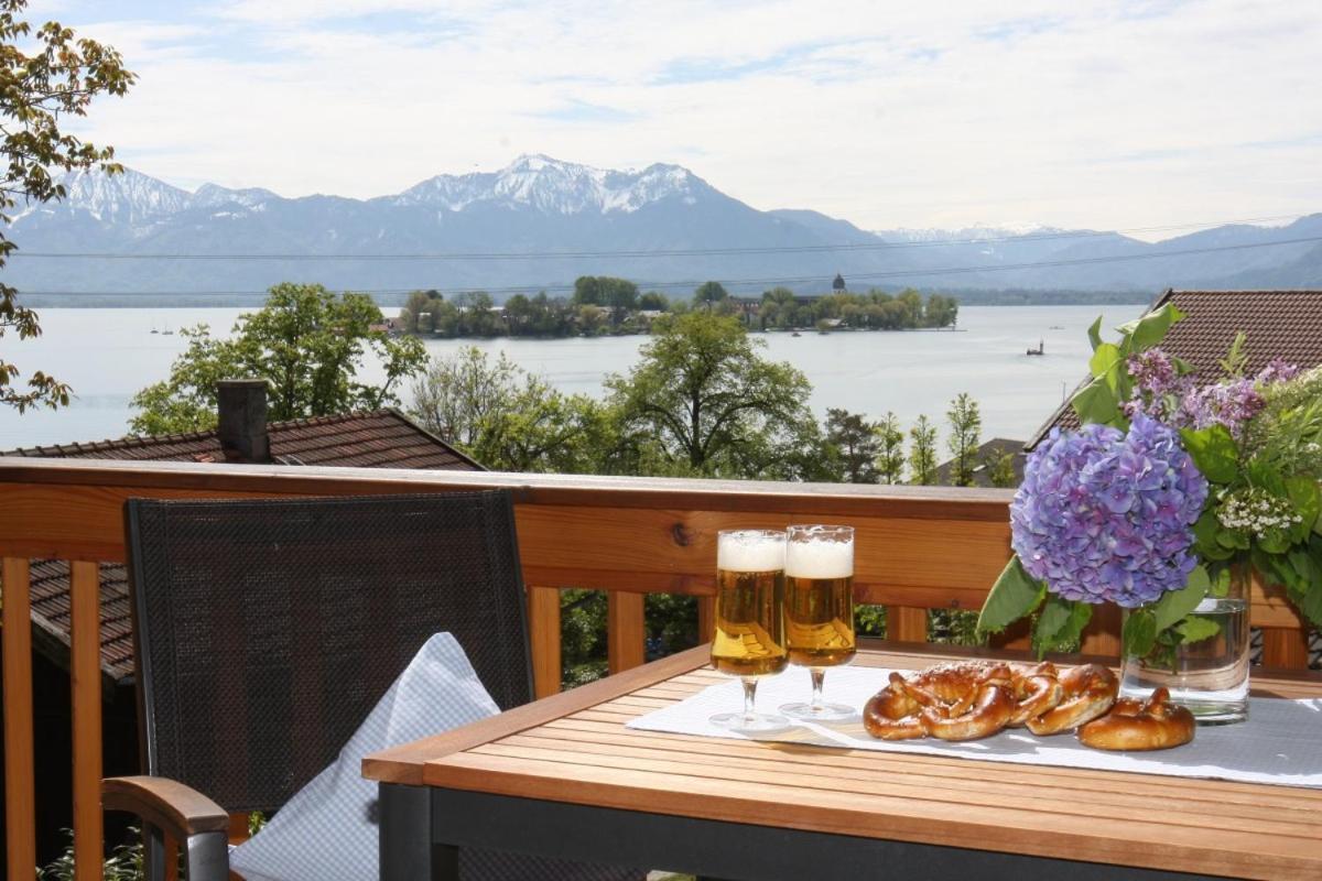 Appartement Haus Chiemsee-Blick à Gstadt am Chiemsee Extérieur photo